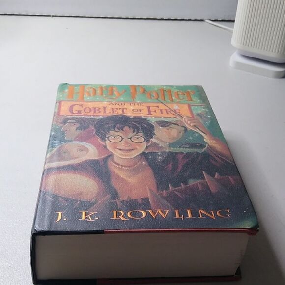 Harry Potter and the Goblet of Fire Book Year 4 - Picture 1 of 7